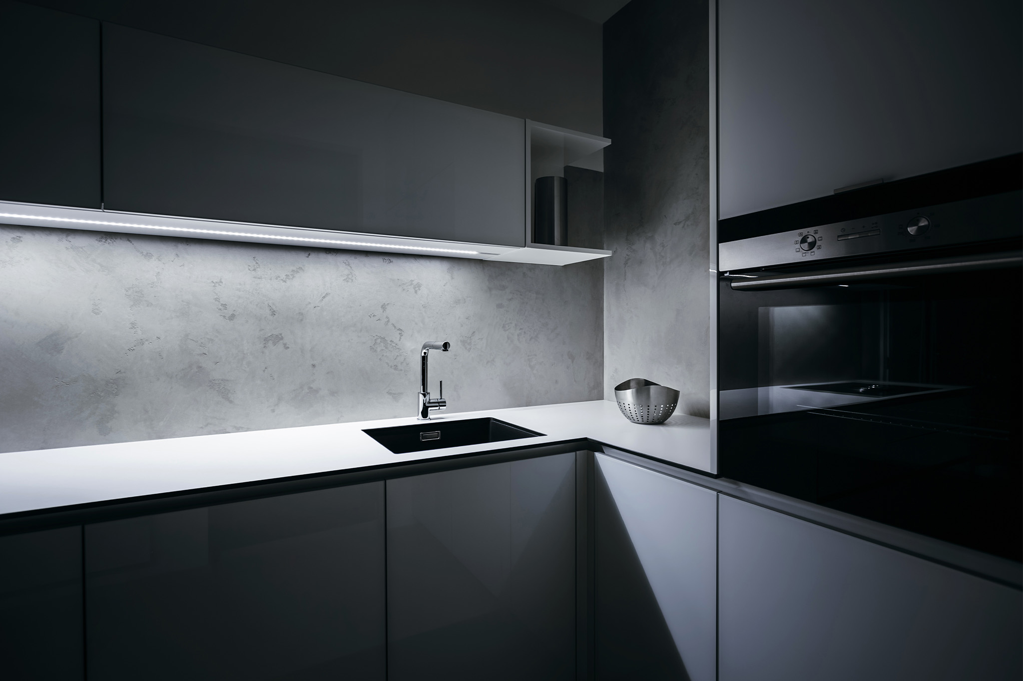 Cleaning Your Dark Kitchen Cabinets